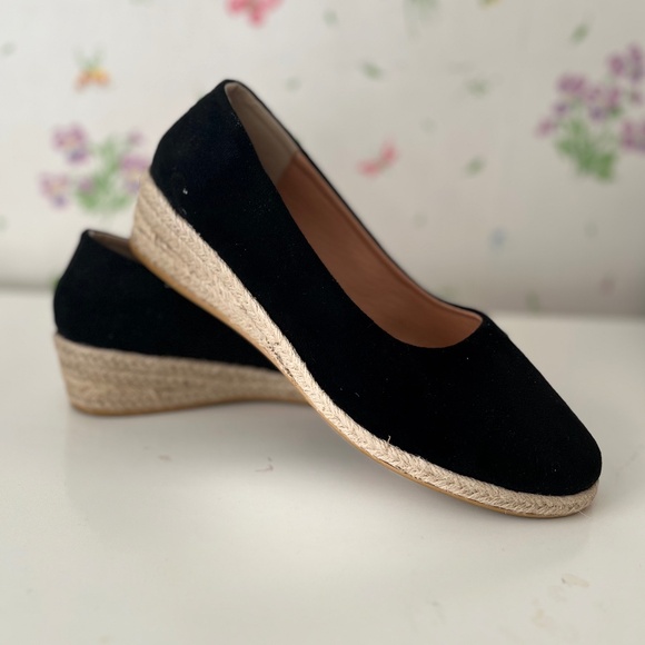 Source Unknown Shoes - Microsuede Black 1.5" Espadrilles
